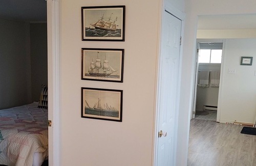 Harbour Main Cottage | Cozy Ocean View Cottage