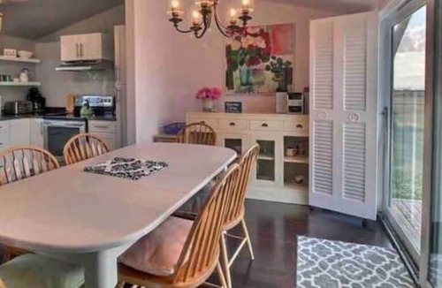 Shemogue Cottage | Cozy Oceanfront Cottage