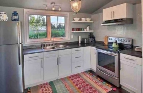 Shemogue Cottage | Cozy Oceanfront Cottage