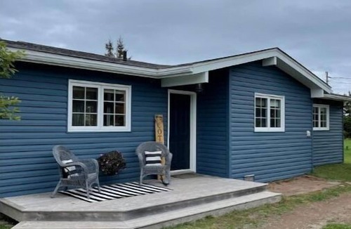 Shemogue Cottage | Cozy Oceanfront Cottage