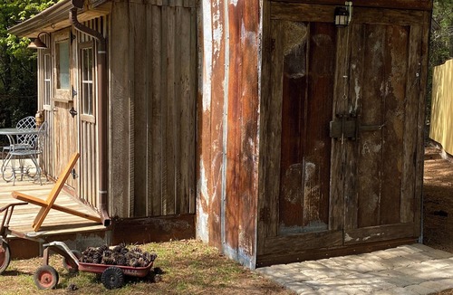 Greenwood Cabin | Cozy Off Grid Cabin