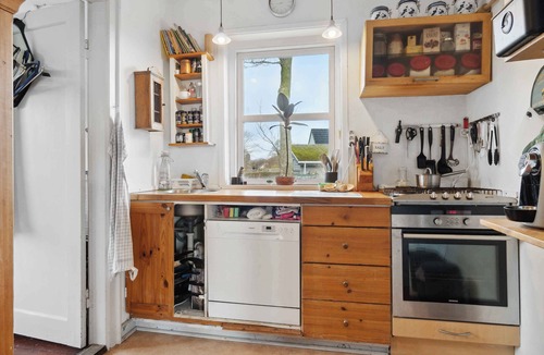 Asaa Villa | Cozy, old cottage in Asaa