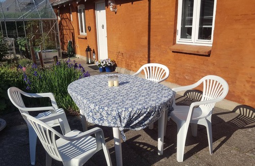 Struer House | Cozy old house in Struer-near fjord, beach, island of Venoe and forrest