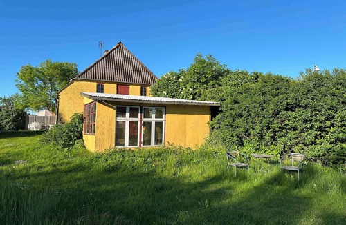 Soby House | Cozy older property on Ærø