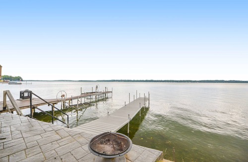 Seneca Falls House | Cozy on Cayuga: "Lakeside Wine Country Dream Home!"