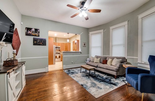 Junius Heights House | Cozy on Victor: 3 Bedrooms of Style & Comfort