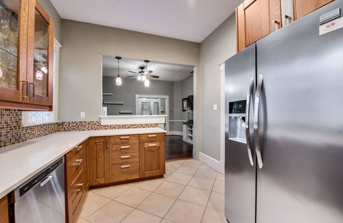 Junius Heights House | Cozy on Victor: 3 Bedrooms of Style & Comfort