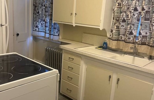 Taunton Apartment | Cozy one bedroom apartment