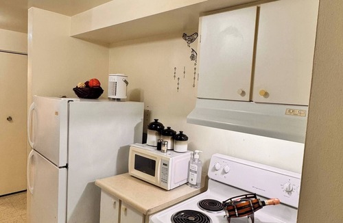 Windsor Apartment | Cozy One-bedroom Apartment In East Windsor