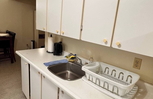 Windsor Apartment | Cozy One-bedroom Apartment In East Windsor