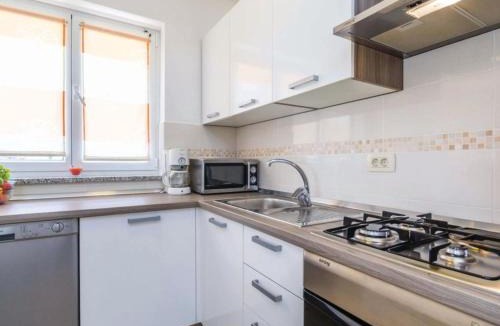 Martina Apartment | Cozy One Bedroom Apartment with Terrace