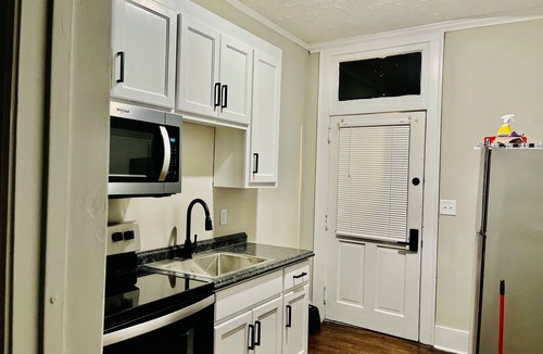 Wilson Apartment | Cozy One Bedroom Apt