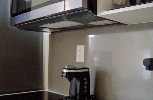 Silvertown Apartment | Cozy One Bedroom Suite with Breakfast included - on Niagara Gorge