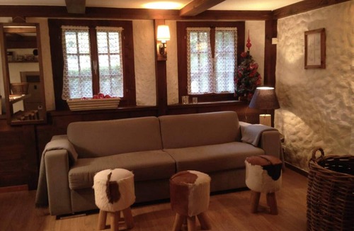 Gsteig Apartment | Cozy One Bedroom Flat In Gsteig