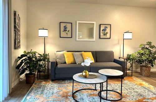 Hazel Dell South Apartment | Cozy One-Bedroom Haven with Big Balcony