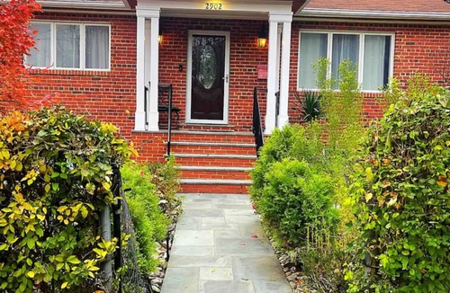 Wheaton-Glenmont Apartment | Cozy one bedroom apartment in charming Home in Silver Spring with WiFi