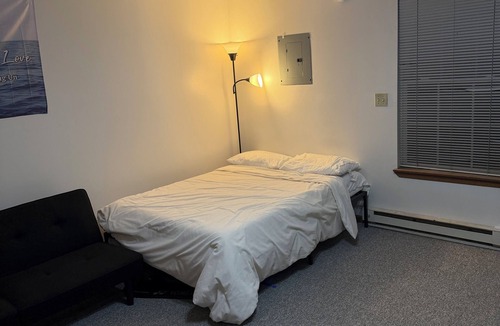 West Lafayette Apartment | Cozy One Bedroom Studio Close to Campus
