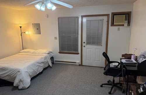 West Lafayette Apartment | Cozy One Bedroom Studio Close to Campus