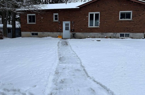 Laurentian Valley House | Cozy Ottawa River Retreat: Festive Decor, Fireplace, & Scenic Views Await