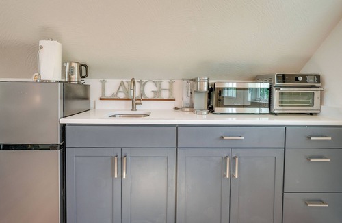 Ozark Apartment | Cozy Ozark Studio Near Downtown & River!