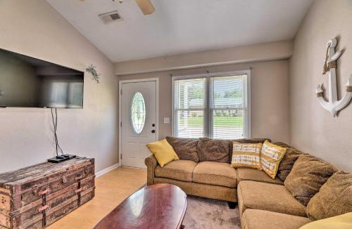 Pantego House | Cozy Pantego Cottage ~ 5 Miles to Belhaven!