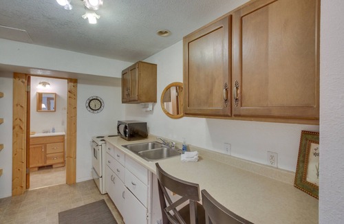 Paris Apartment | Cozy Paris Studio ~ 4 Mi to Bear Lake!