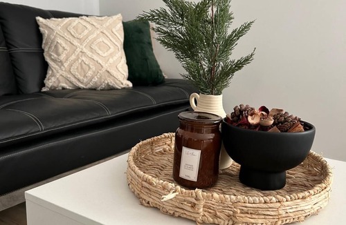 Steinbach Apartment | Cozy Parkside 2BR Apartment
