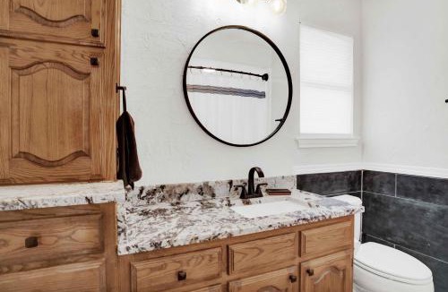 Frisco Villa | Cozy Parkside Home