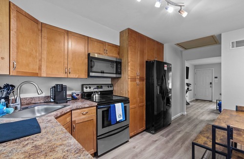 St. Ann Apartment | Cozy Peaceful 2 bedroom duplex