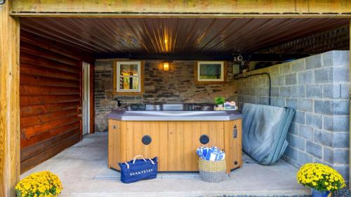 Tannersville House | Cozy Peaks Lodge by AvantStay