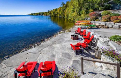 Bobcaygeon Apartment | Cozy & Pet-Friendly 3BR Retreat in Bobcaygeon