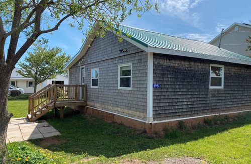 Meadowbank Cottage | Cozy, pet-friendly cottage sleeps up to 5 guests