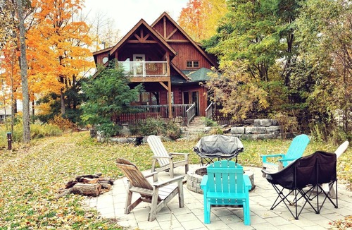 Bobcaygeon Cottage | Cozy Pigeon Lake Cottage