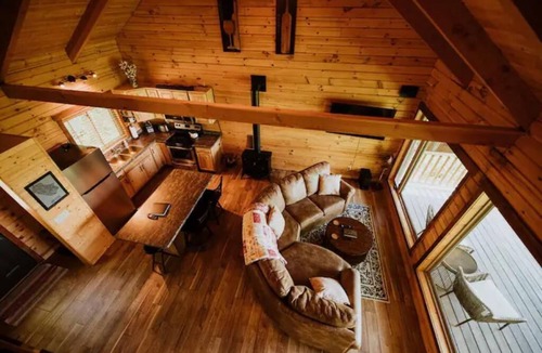 Mindoro Cabin | Cozy Pine Knob Cabin @ Highest Elevation in CTY