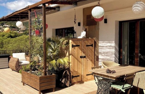 Cabrils Apartment | Cozy Place With a big Private Roof Terrace and Spectacular Views