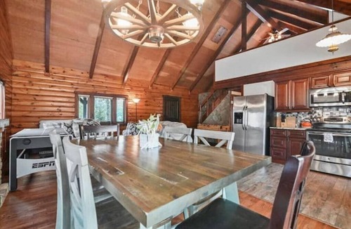 Tobyhanna Cabin | Cozy Pocono Wooded Cabin Oasis | Firepit