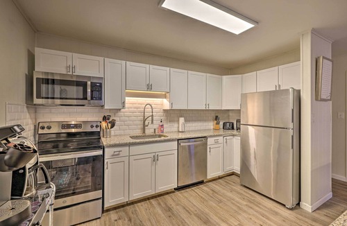 Gouldsboro House | Cozy Poconos Ranch Home w/Pool Access, Near Lake!