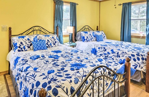 Pleasant Mount Apartment | Cozy Poconos Studio w/ Community Pool & Fire Pit!