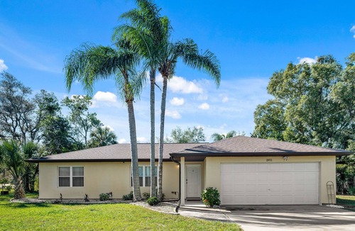 Deltona Lakes House | Cozy Pool Home with Private Back Yard
