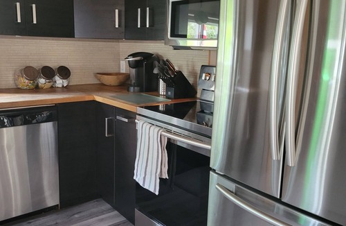 Port Dalhousie Cottage | Cozy Port Dalhousie Cottage - walkable to everything (pet friendly)