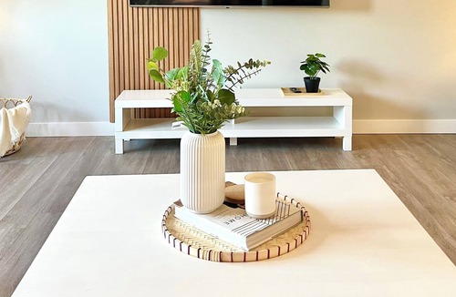 Port Dover Apartment | Cozy Port Dover Hideaway, Family Friendly!