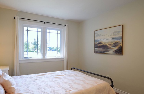Carrying Place House | Cozy Prince Edward County Home w/ Sandbanks Pass Park, fire pit, and huge garden