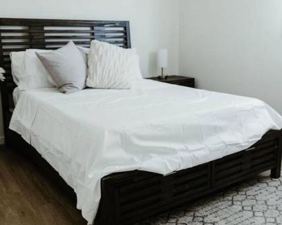 Easton House | Cozy Pristine hideaway ABE