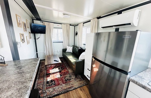 Pecos Apartment | Cozy, Private 2 bedroom BoxHouse in Pecos: Queen bed with Twin over Full Bunk Be