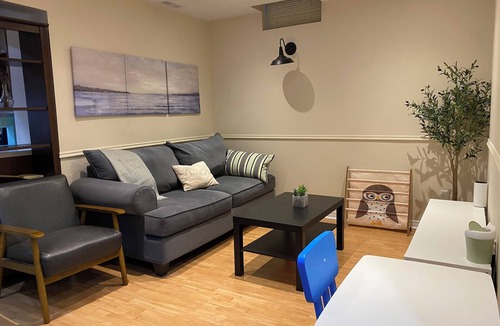Vaughan Apartment | Cozy Private 2 Br Suite Free Parking in Vaughan