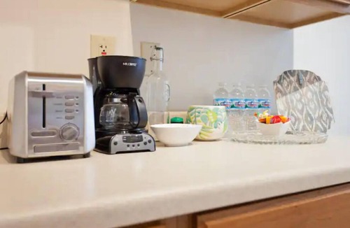 Cincinnati Apartment | Cozy Private Apartment - Free Parking
