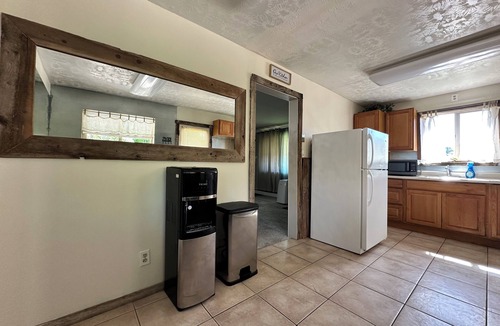 Richfield House | Cozy Private Apartment
