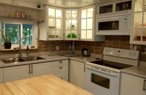 Central Frontenac Cottage | COZY PRIVATE COTTAGE WITH BOAT LAUNCH, ON BEAUTIFUL BOBS LAKE ON.