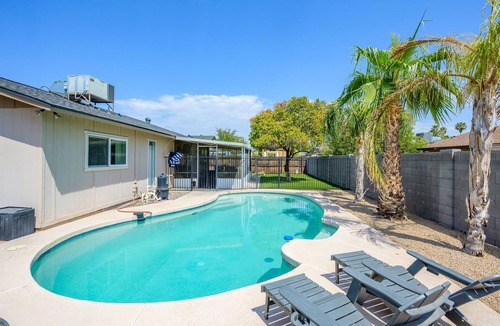 Mesa House | Cozy, private getaway with pool