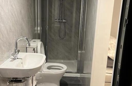 Tatton Park Apartment | Cozy private getway in leafy Cheshire